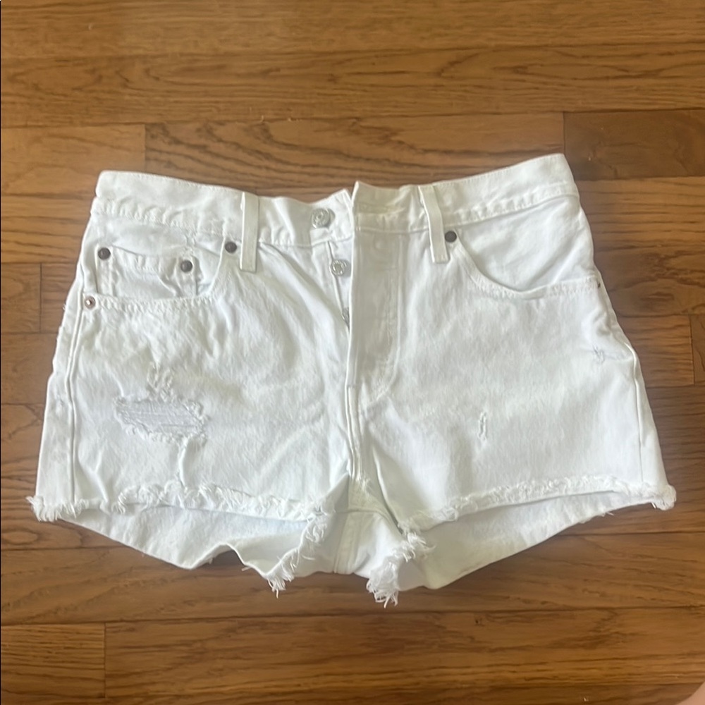 White High-Waisted Levi’s 501 Denim Shorts